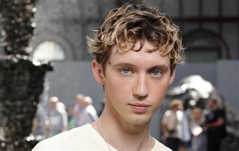 troye sivan naked|Troye Sivan has a message for critics: ‘I like my body’